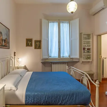 Rondinelli Mdr Collection Apartamento