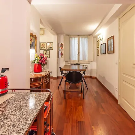 Rondinelli Mdr Collection Apartamento